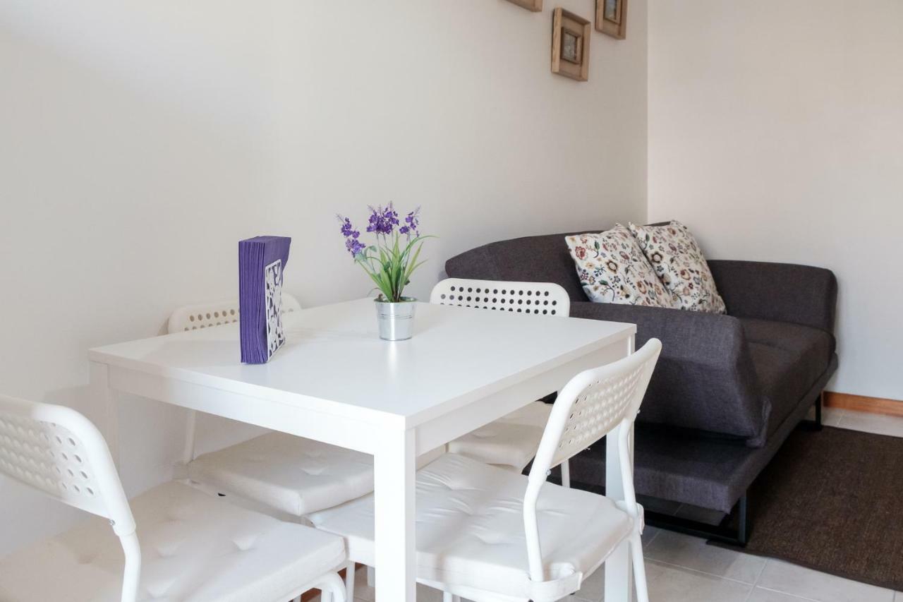 Apartment With Balcony In The Square OOporto Exterior foto