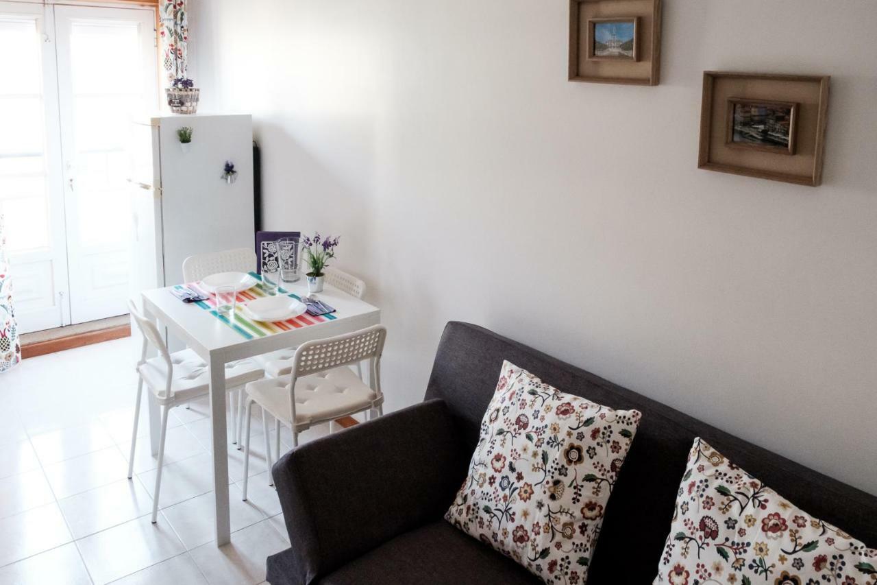 Apartment With Balcony In The Square OOporto Exterior foto