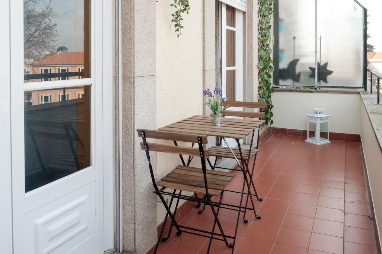 Apartment With Balcony In The Square OOporto Exterior foto