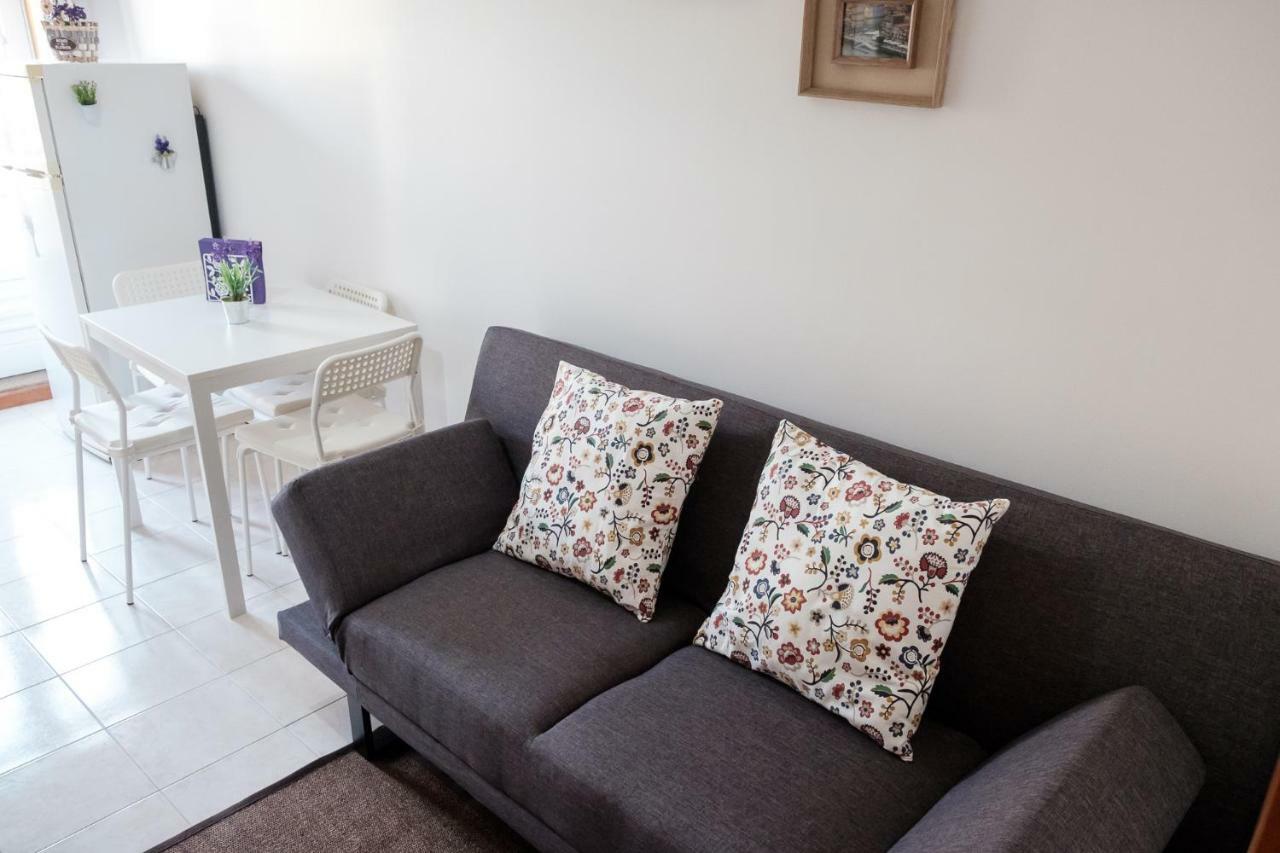 Apartment With Balcony In The Square OOporto Exterior foto