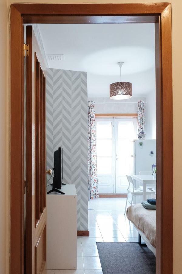 Apartment With Balcony In The Square OOporto Exterior foto